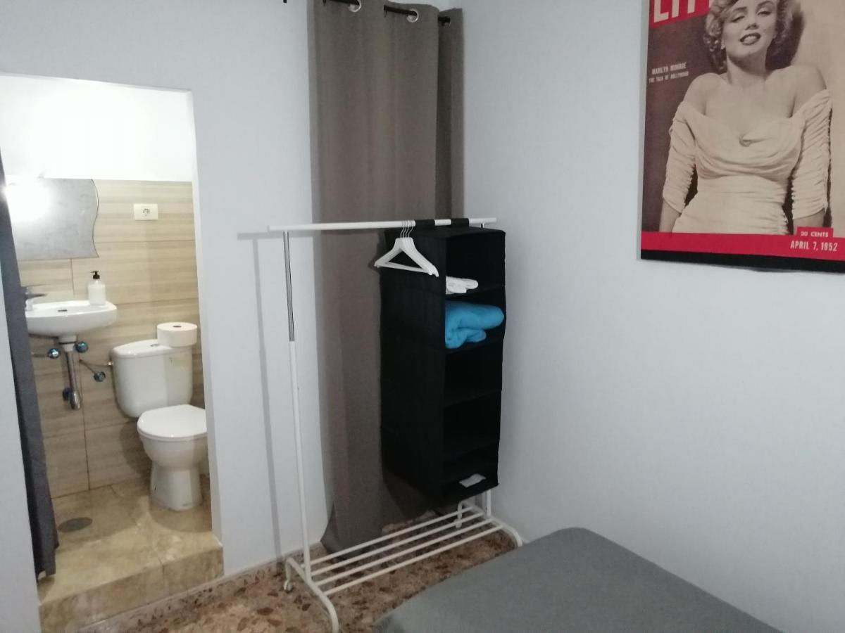 Single Room with Private Bathroom (interior),1040283010:JPEG