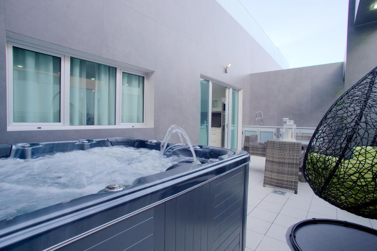 Senior Suite with Terrace and Jacuzzi,1151965254:JPEG