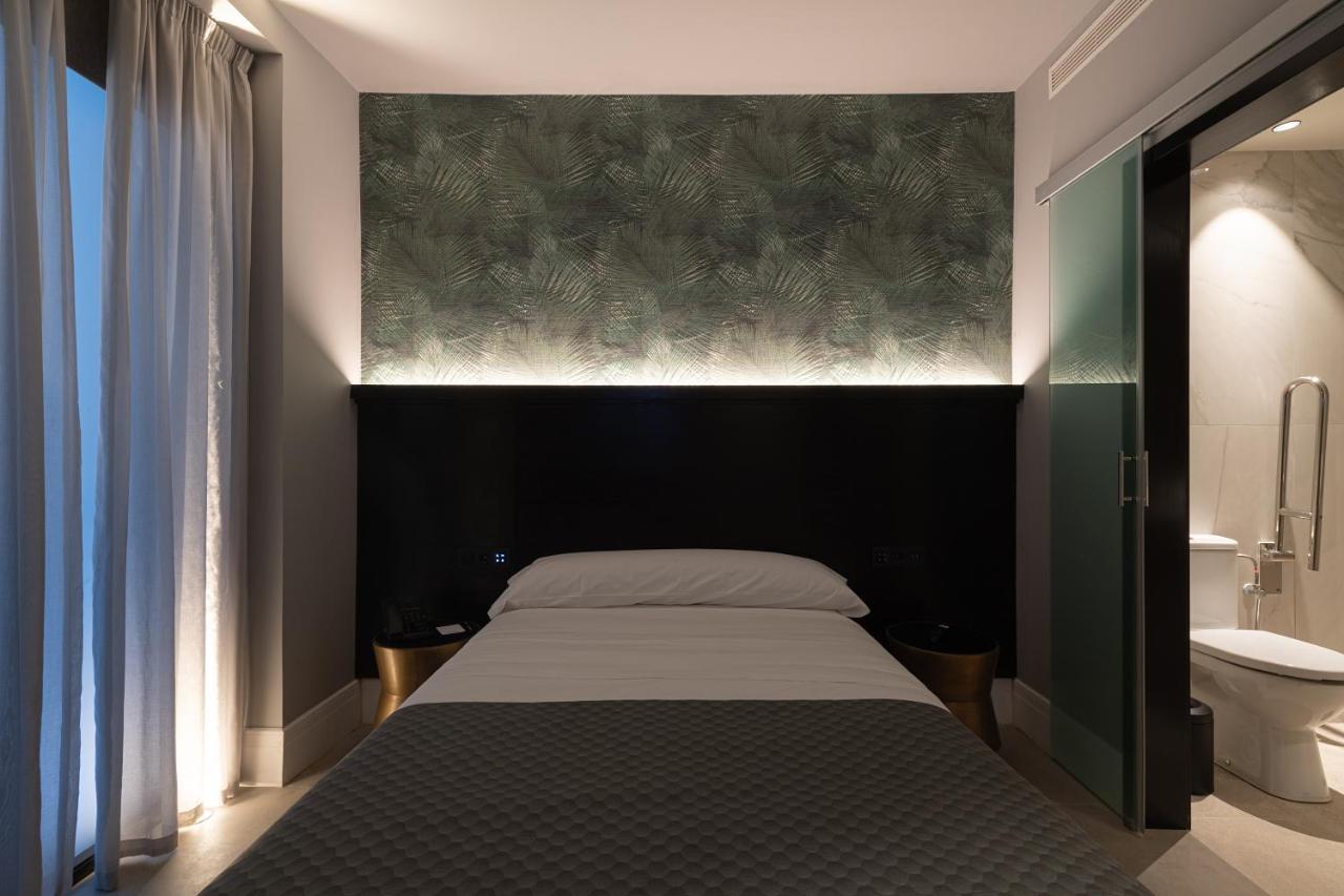 Budget Double Room,1244976961:JPEG