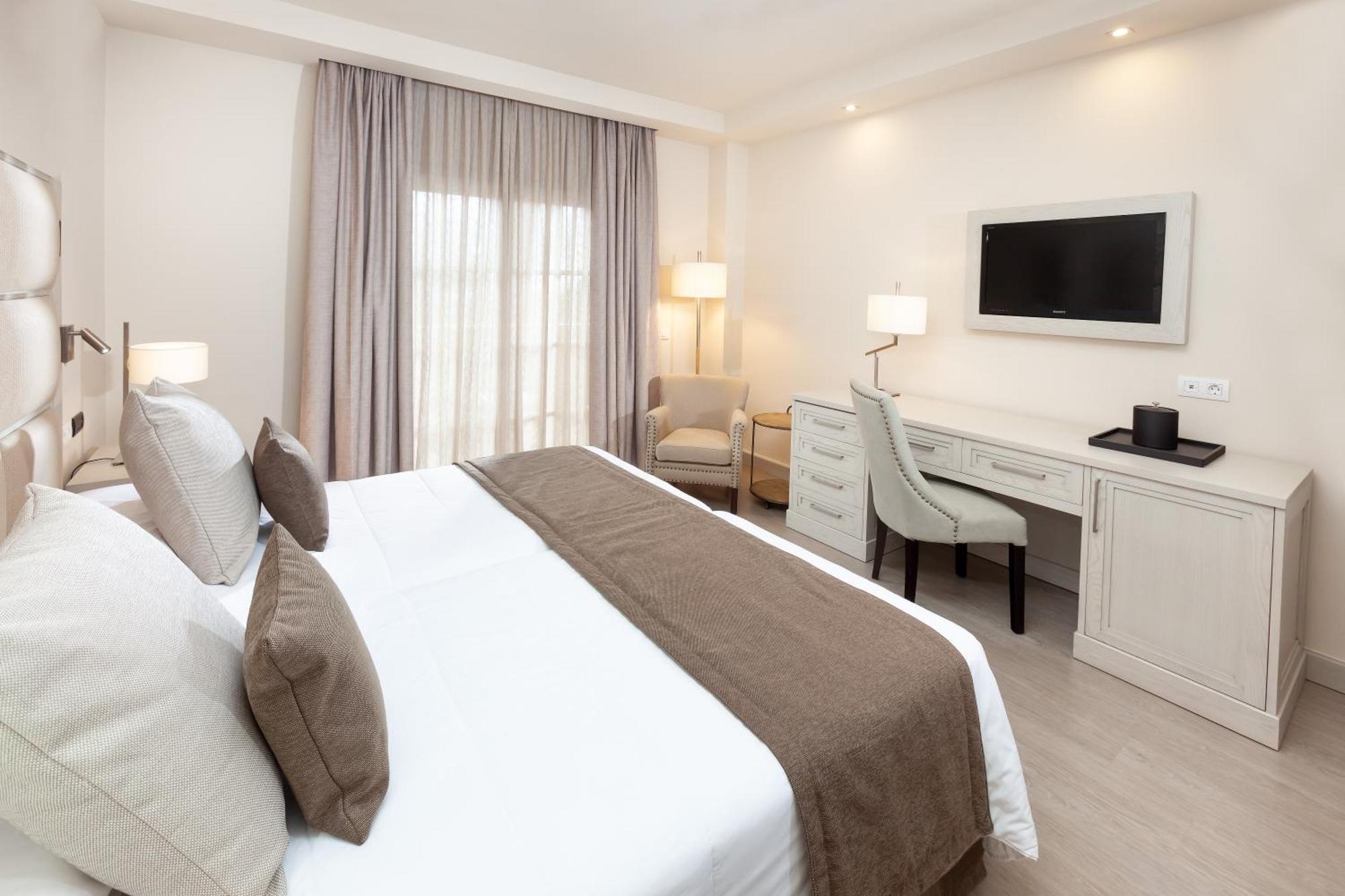 Quarto Duplo com Varanda ou Terraço