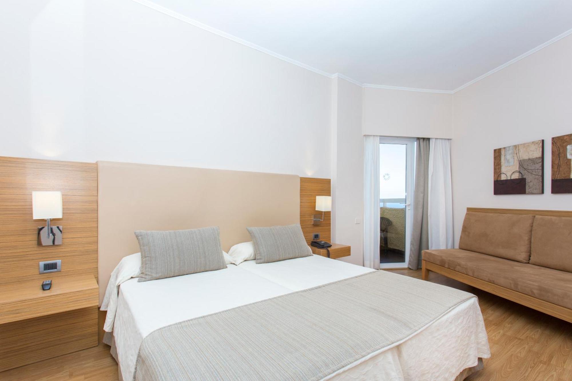 Double Room with Sea View,933373453:JPEG