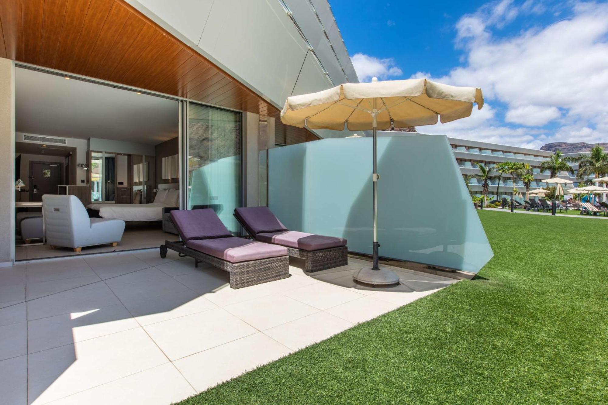 Superior Room Pool Access