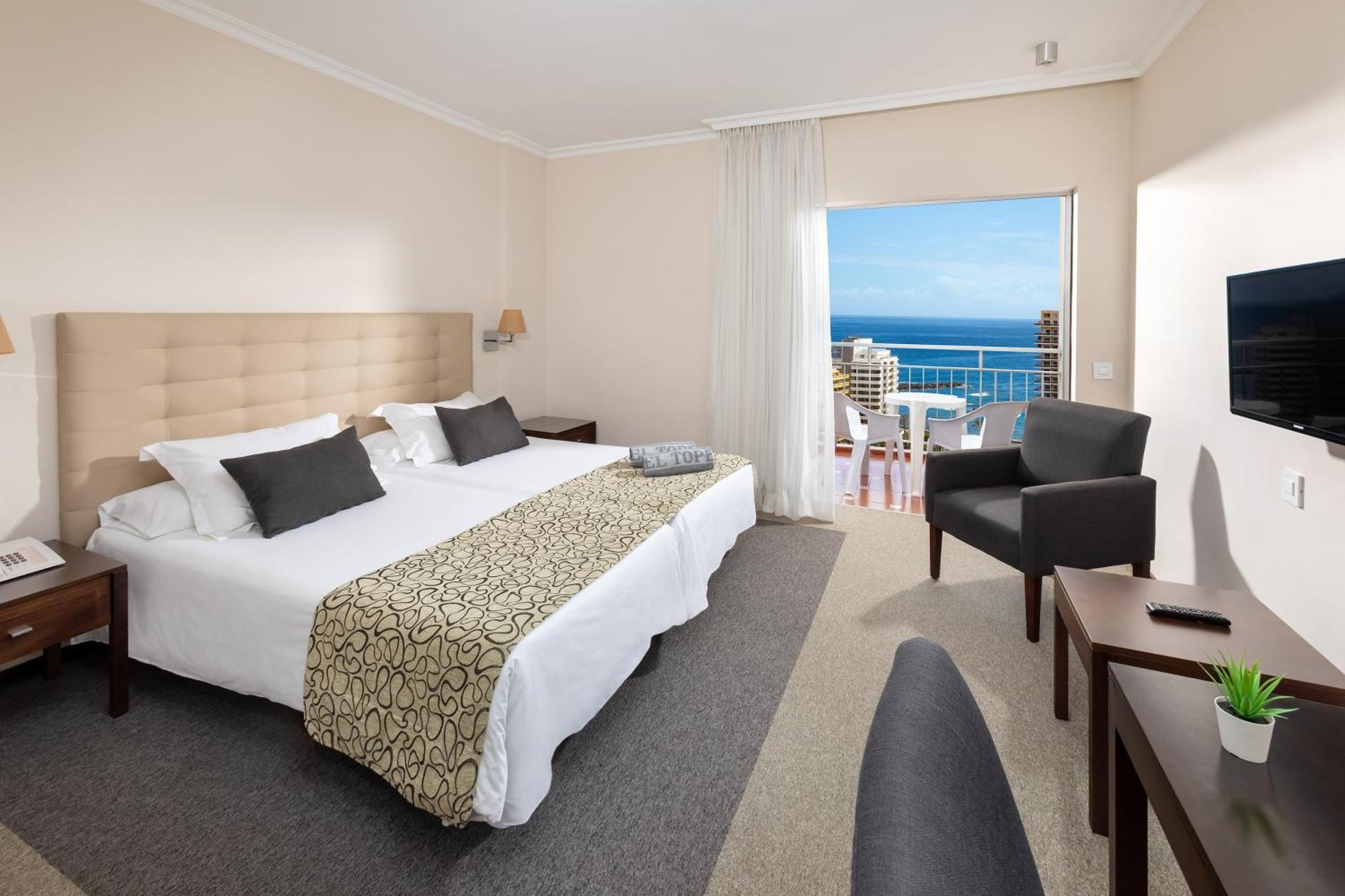 Twin Room with Sea View,680913516:JPEG
