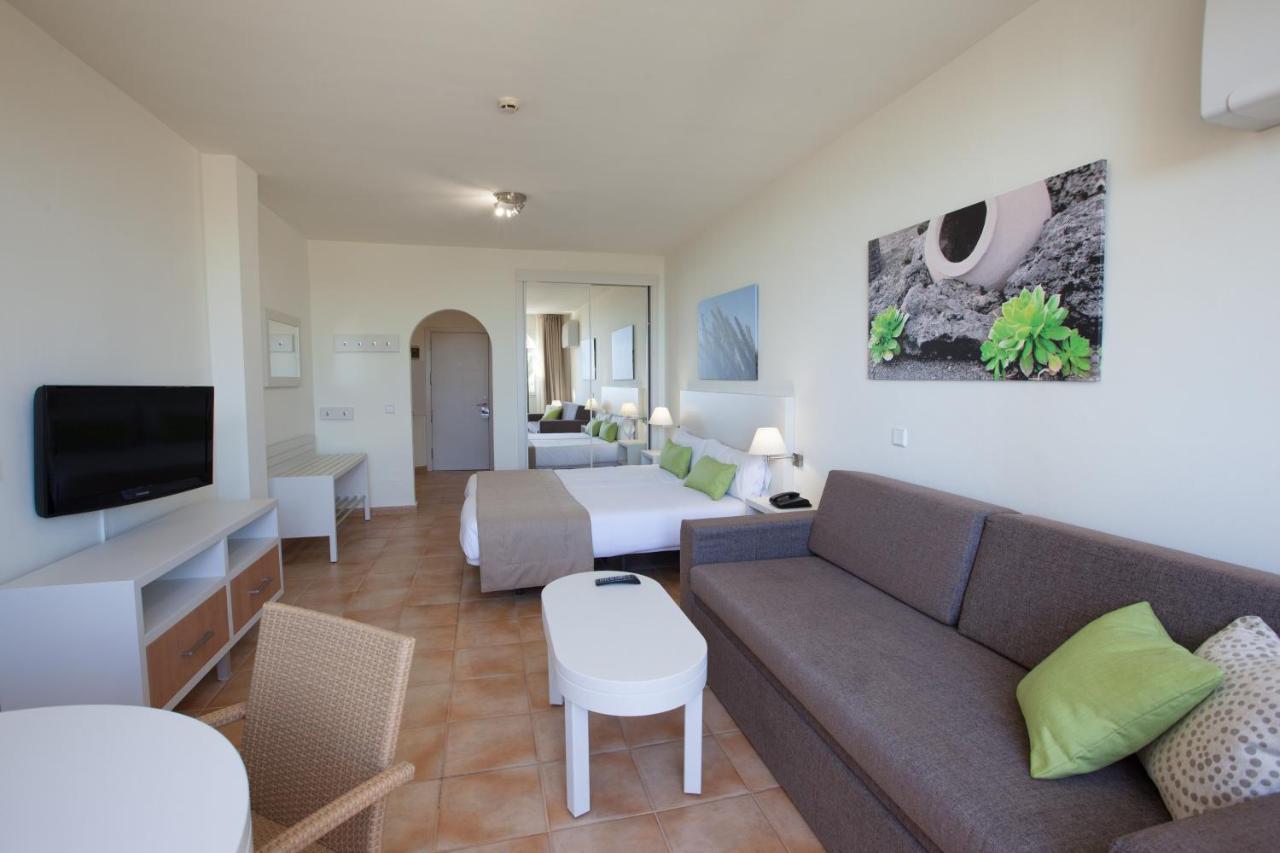 Studio (1 Adult)