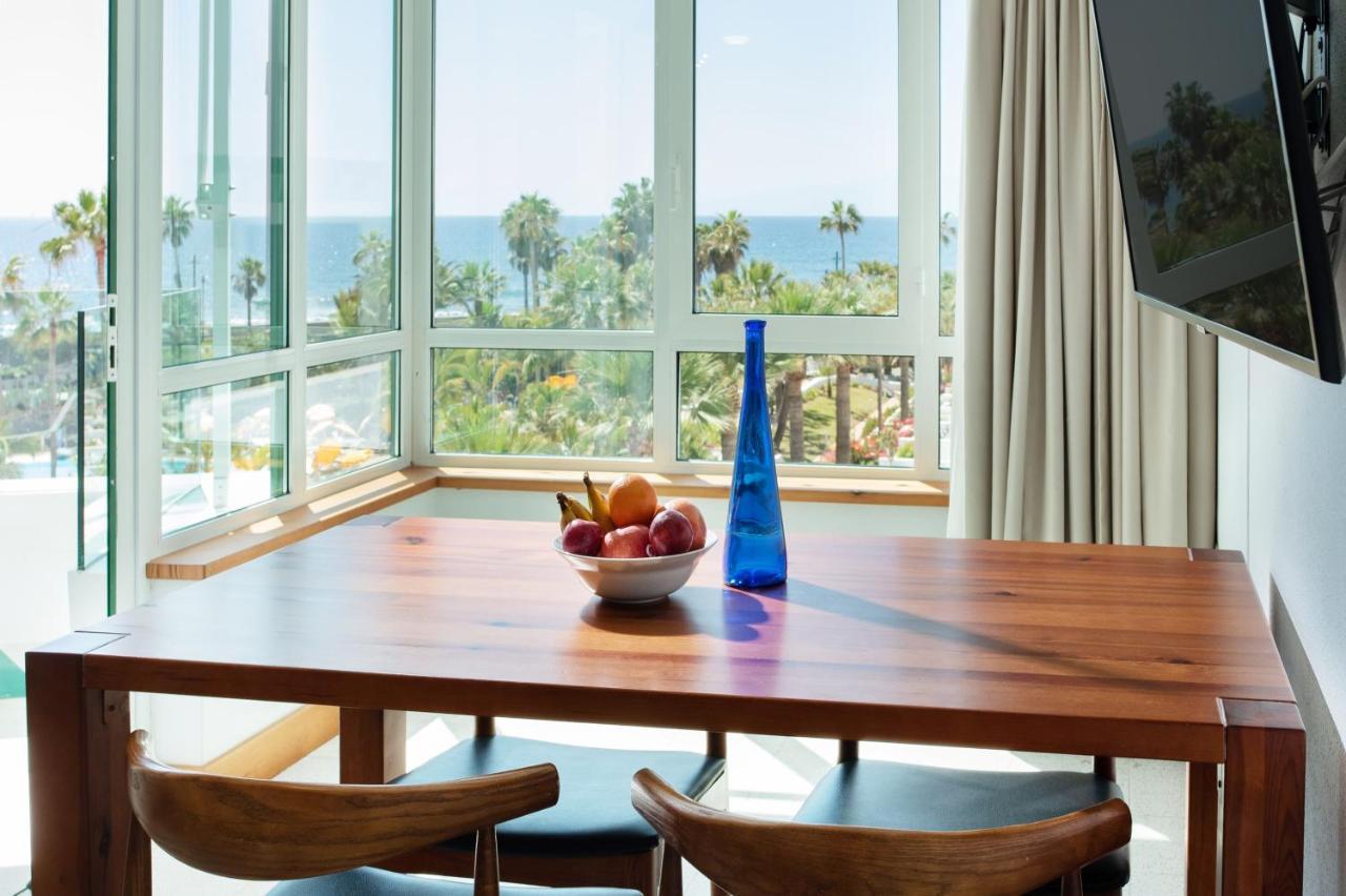 One-Bedroom Superior Apartment with Ocean View