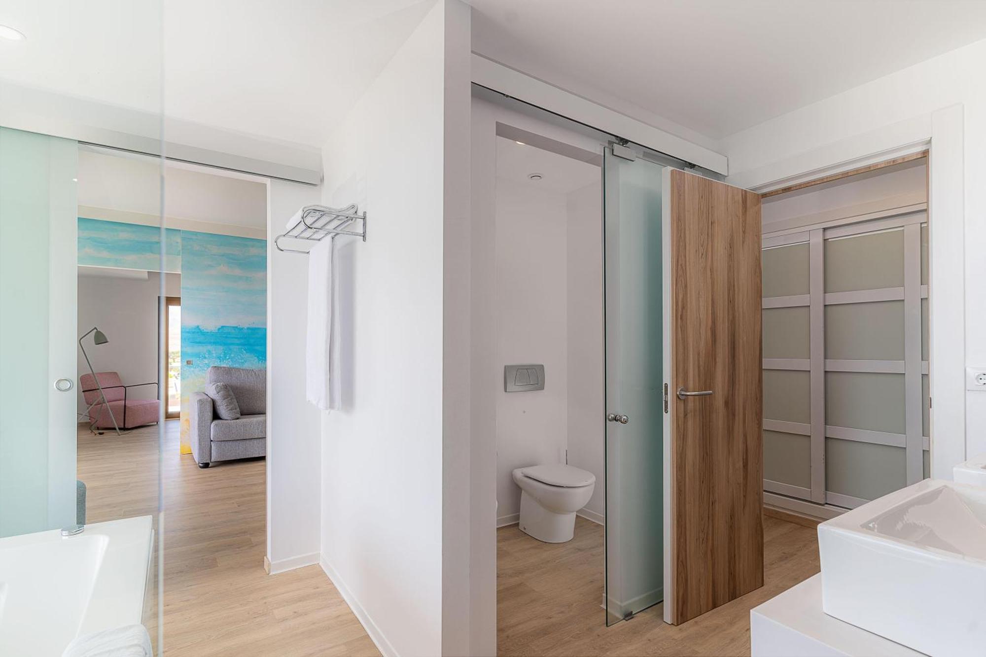 Superior Suite,1499167732:JPEG