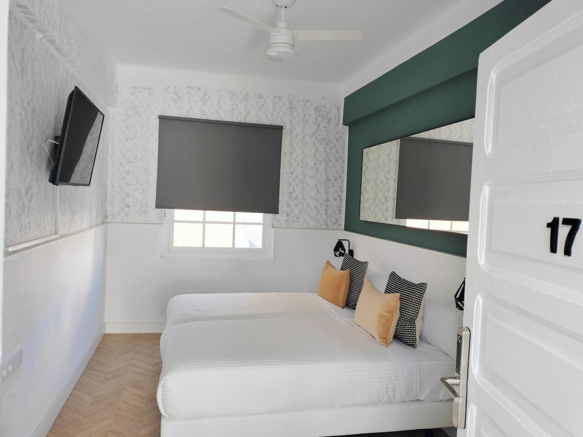 Habitación Doble con baño compartido