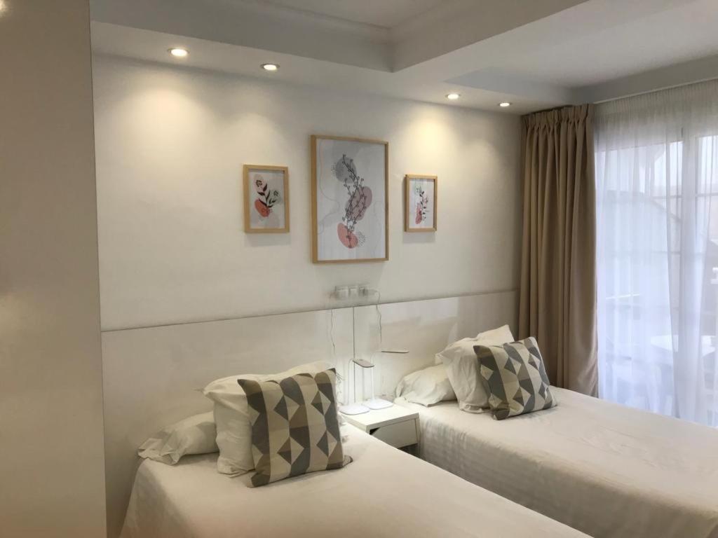 One-Bedroom Apartment Sea View
