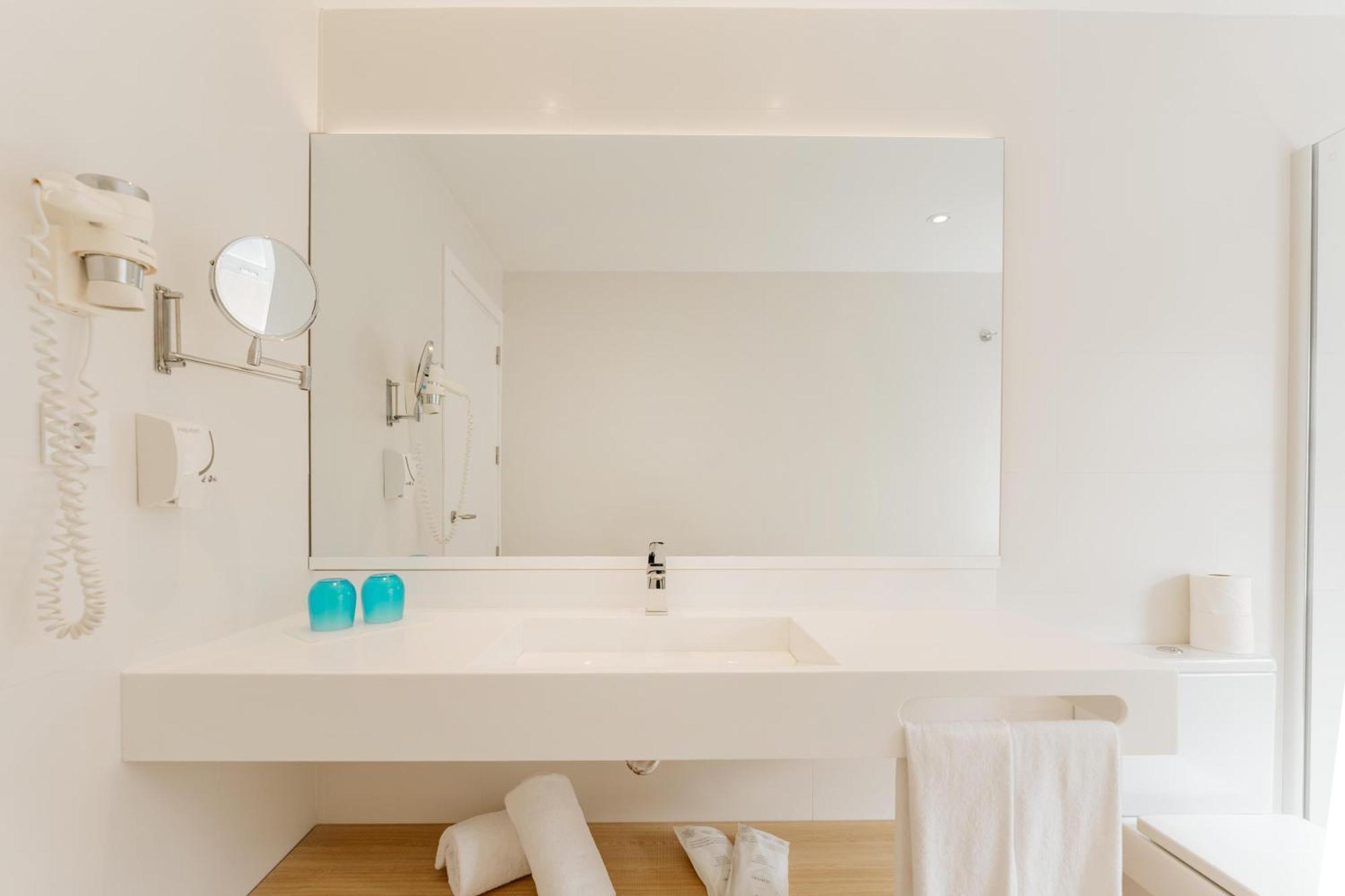 Chambre Double ou Lits Jumeaux - Vue sur Mer