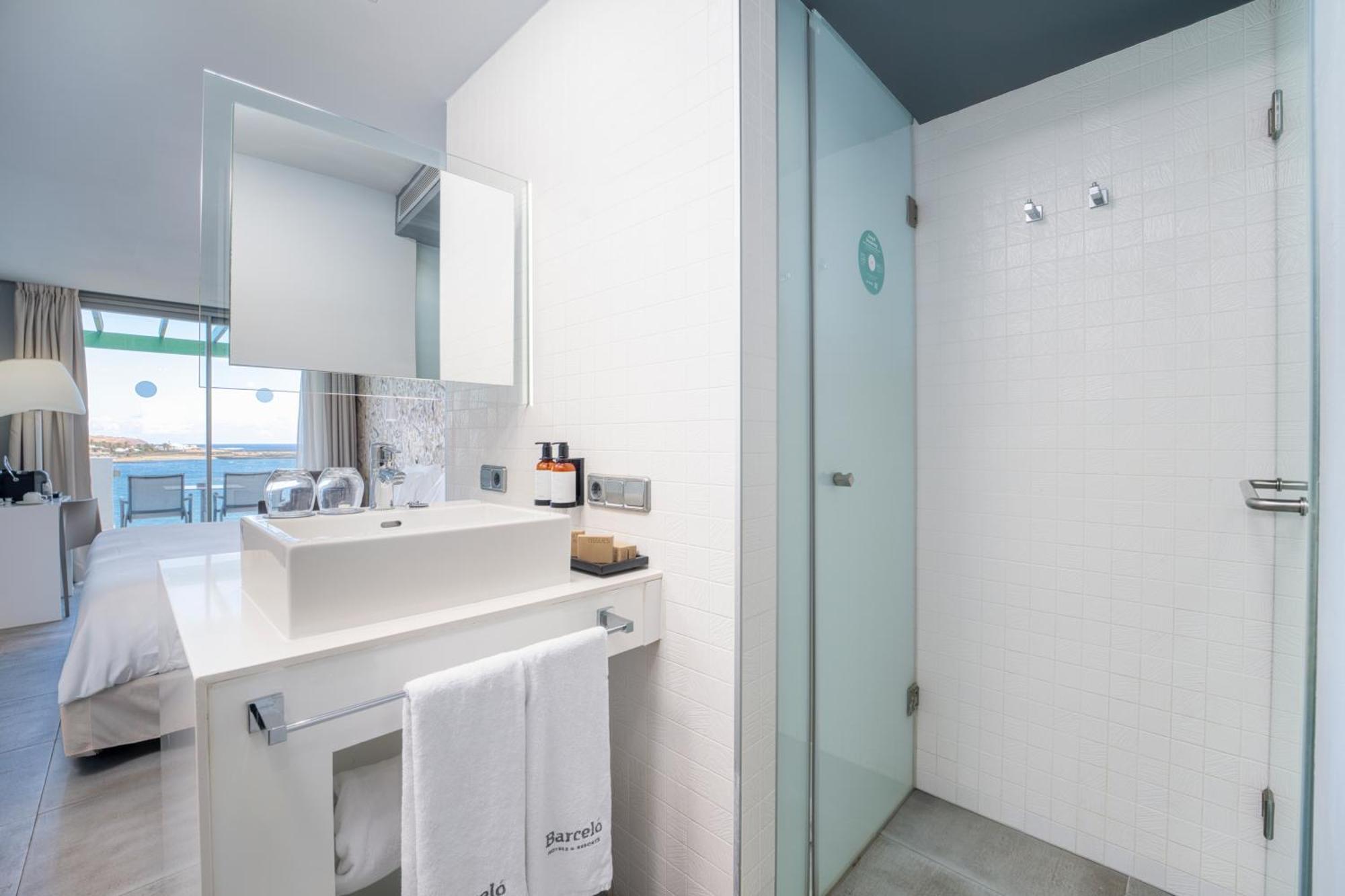 Deluxe Doppelzimmer mit Balkon und Meerblick