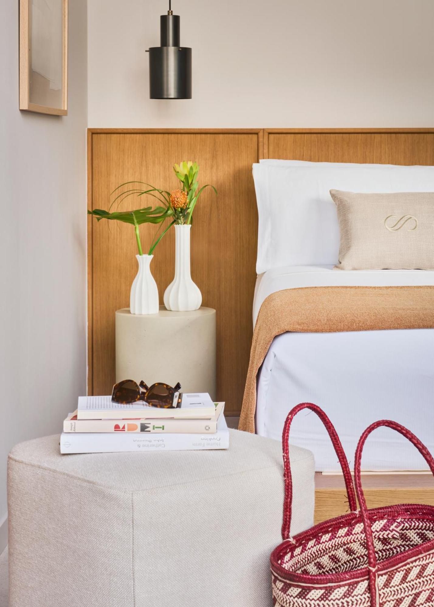 Deluxe Two-room Suite Sea View Pool