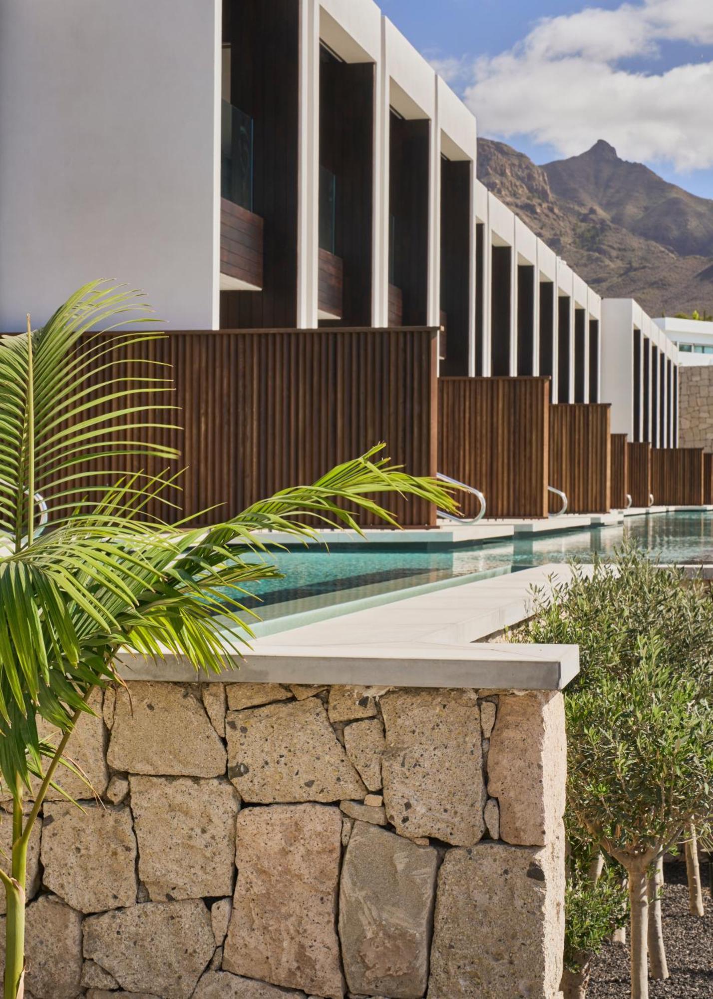 Junior Suite Swim up Adults Only
