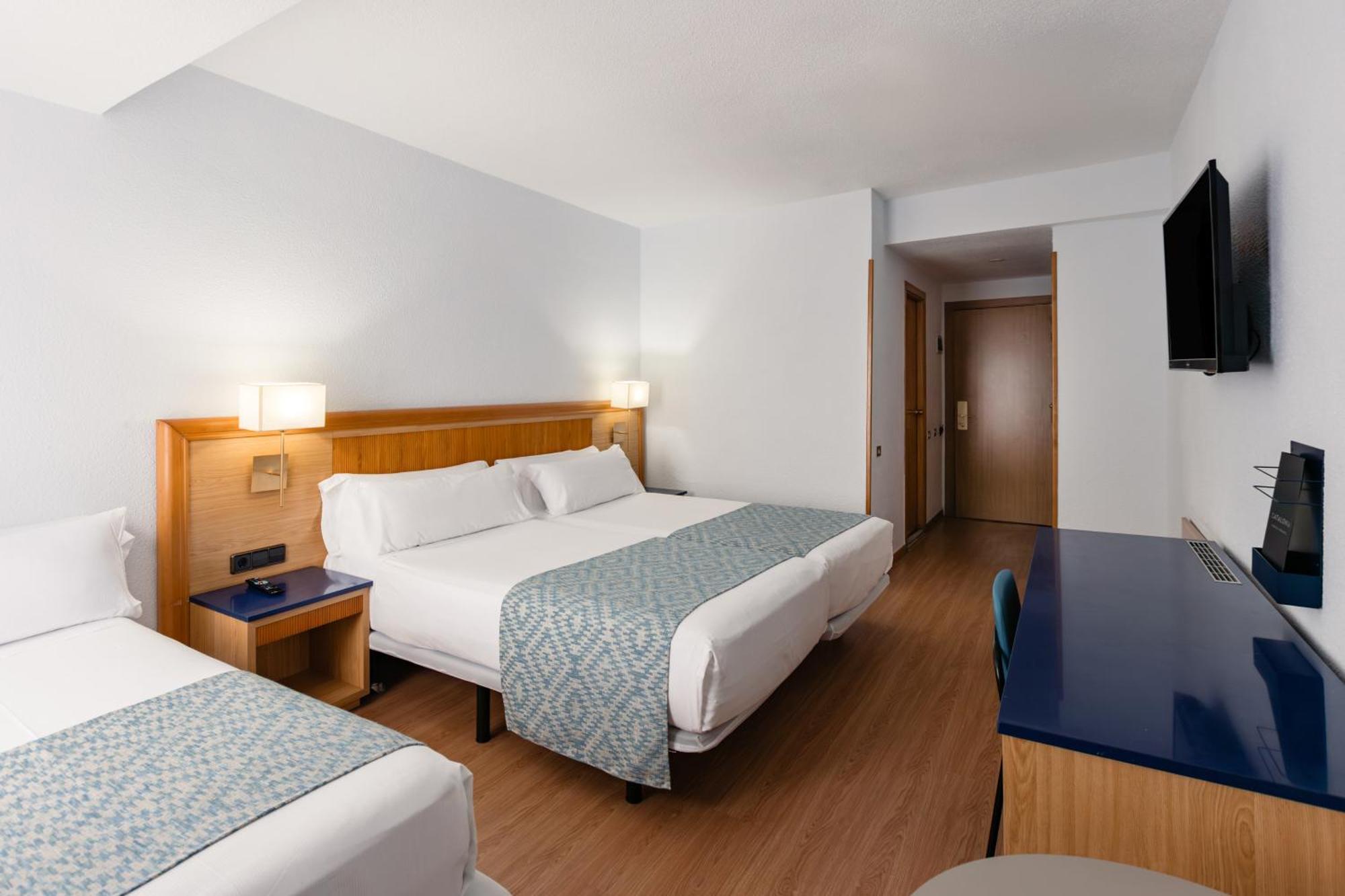 Quarto Triplo (3 Adultos)