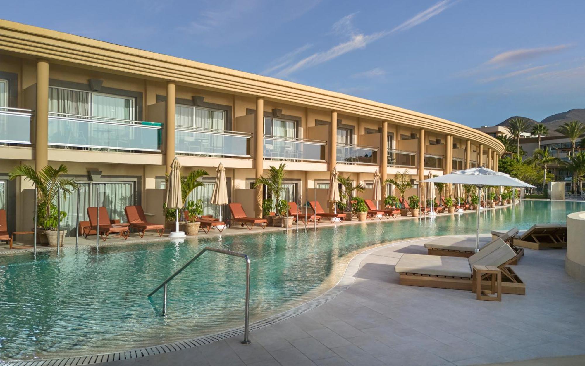 Double Side Sea View Sharing Pool