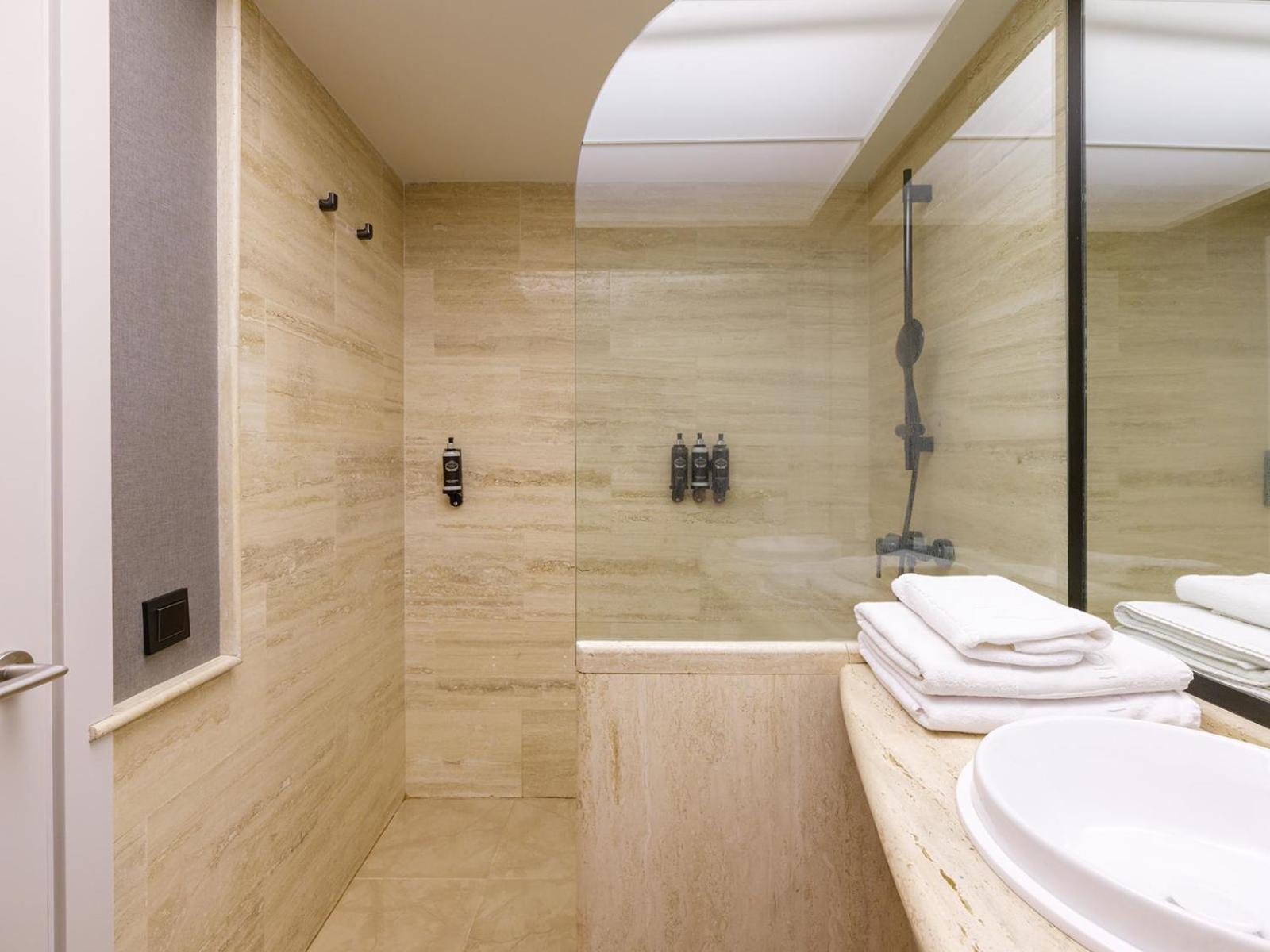 Deluxe Double Room Balcony