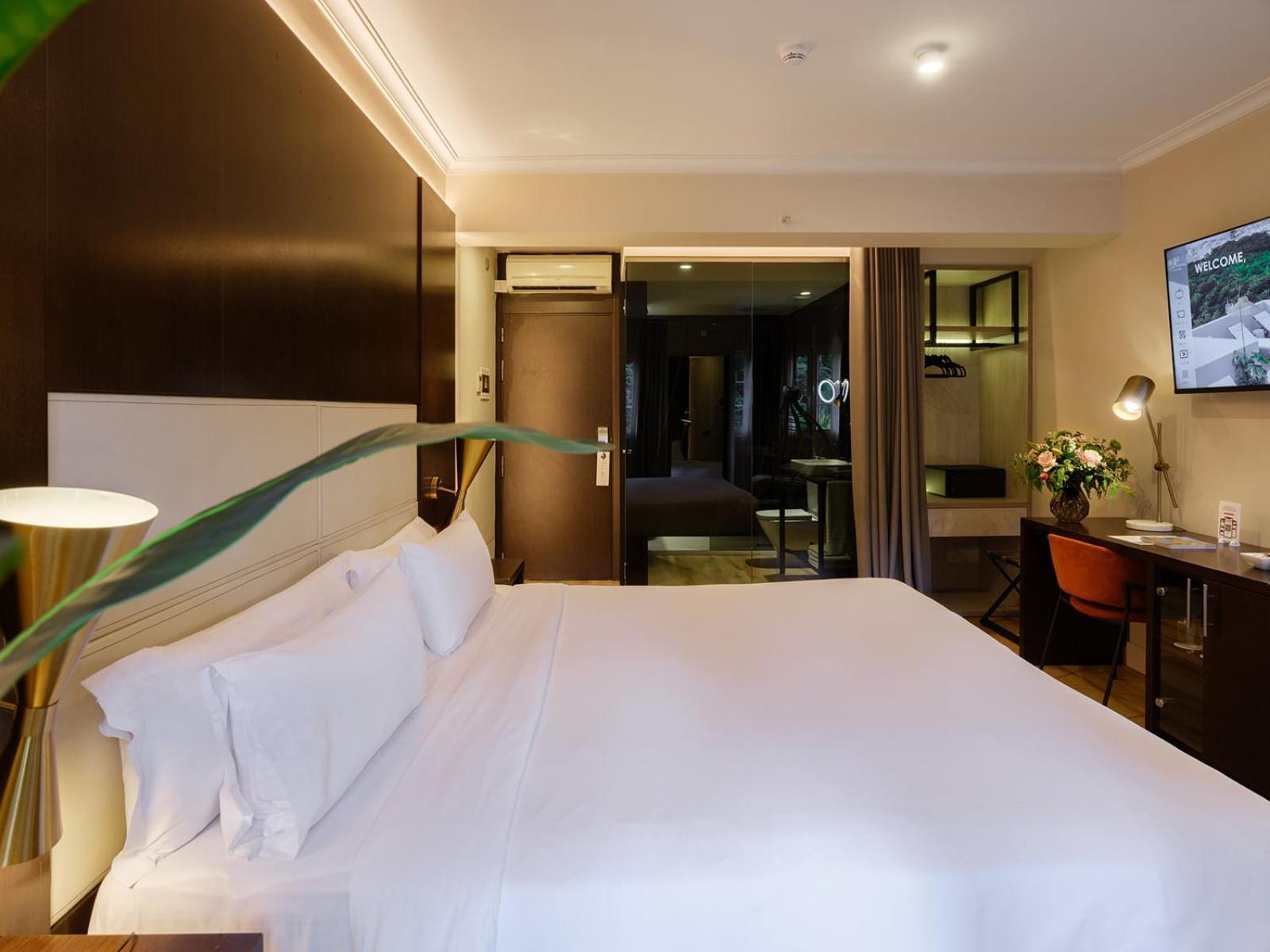 Premium Double Room Park View