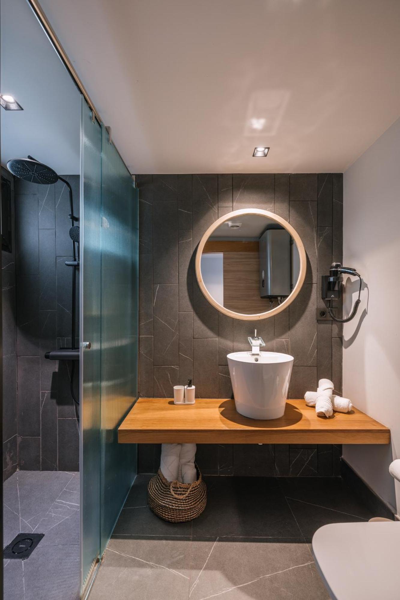 Suite Supérieure avec Bain à Remous