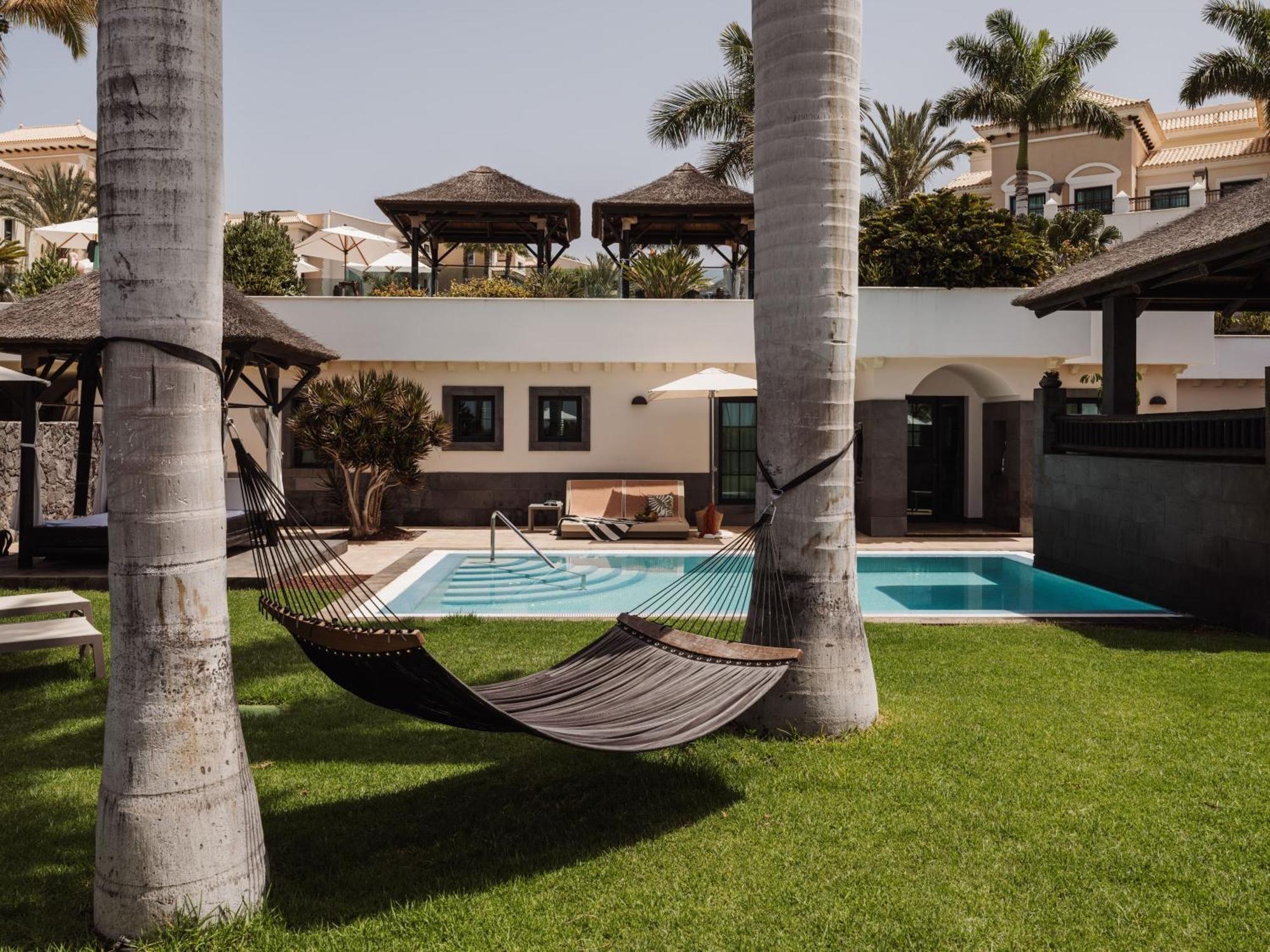 Villa Redlevel con piscina privada