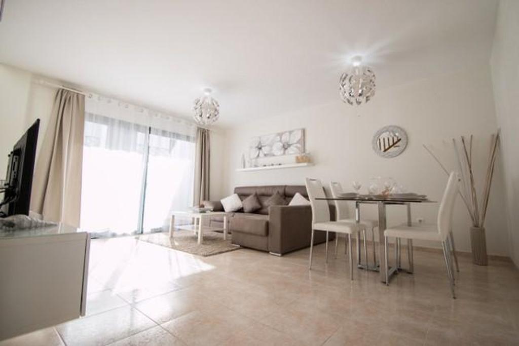 Appartamento con 2 Camere da Letto - 263