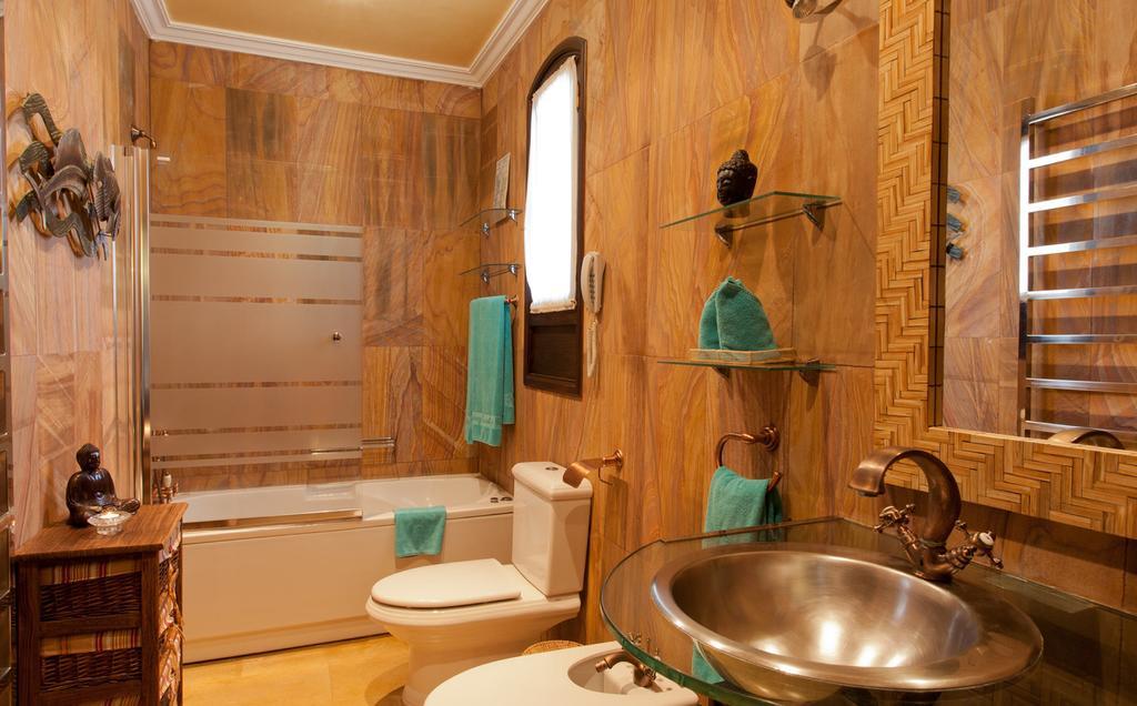 Suite de Luxe 4 Chambres avec Vue sur Mer (5 Adultes + 3 Enfants)