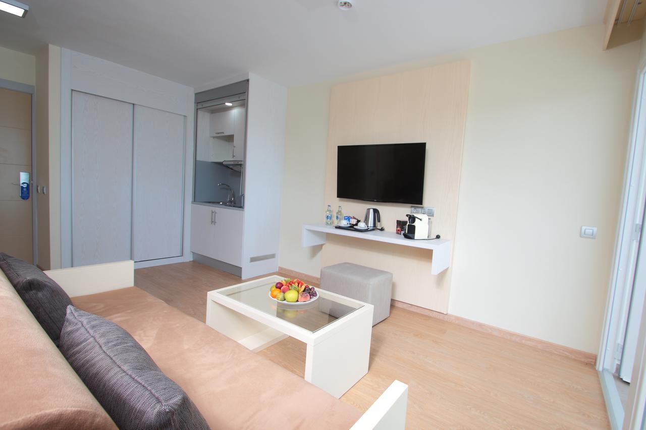 Deluxe Junior Suite,1695778590:JPEG