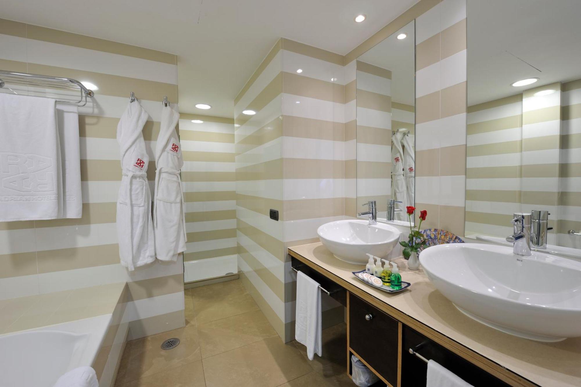 Junior Suite up to 12 Years Old