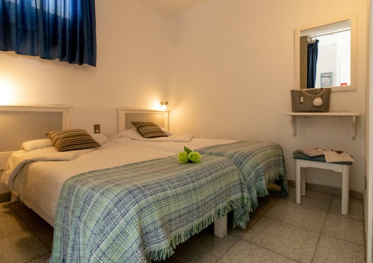 One-Bedroom Apartment (2 Adults),1361400596:JPEG