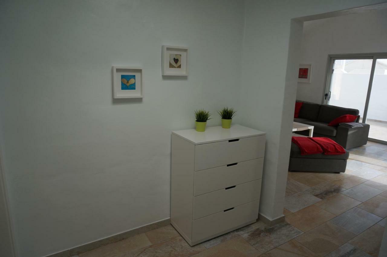Holiday Home,861850925:JPEG