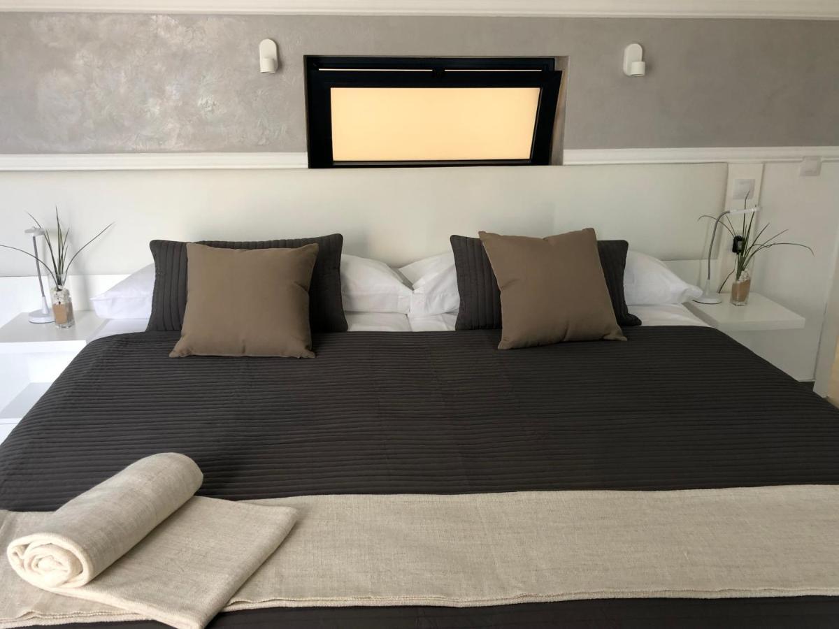 Deluxe One-Bedroom Villa with Sea view
