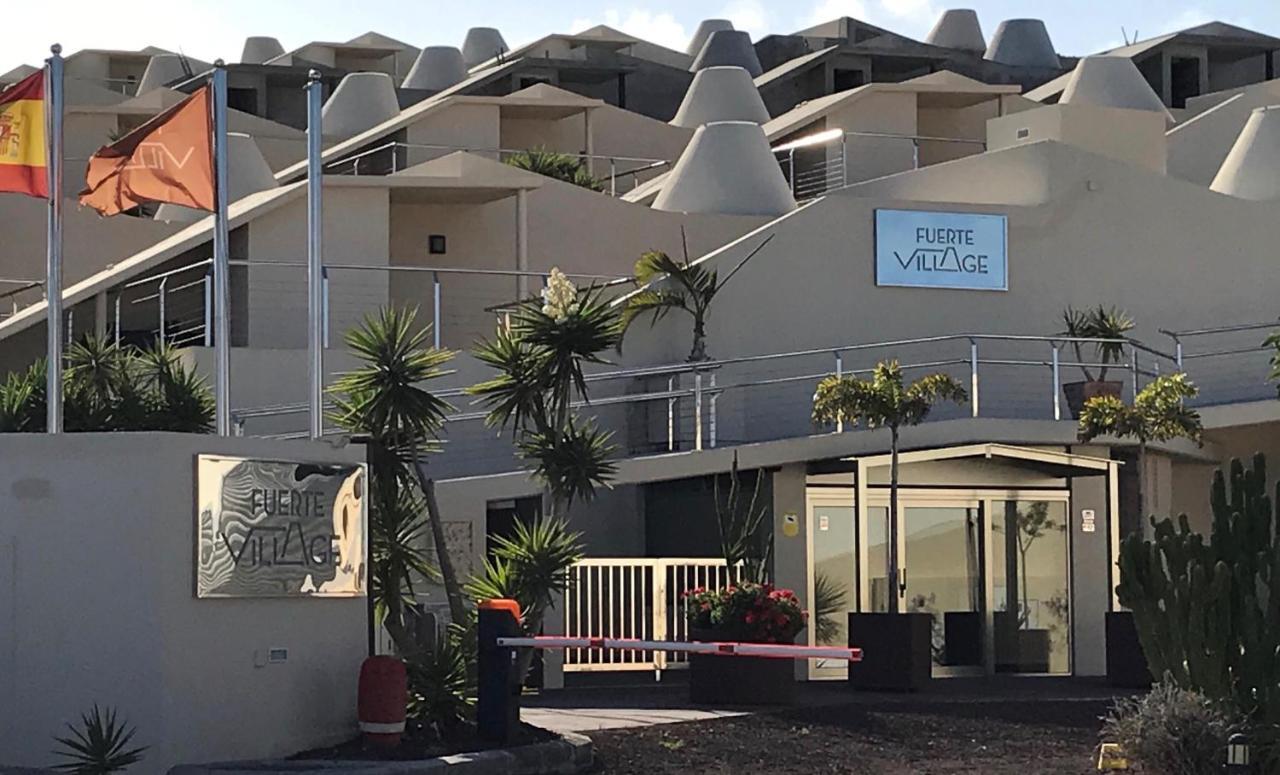 Deluxe Two-Bedroom Villa with Sea view