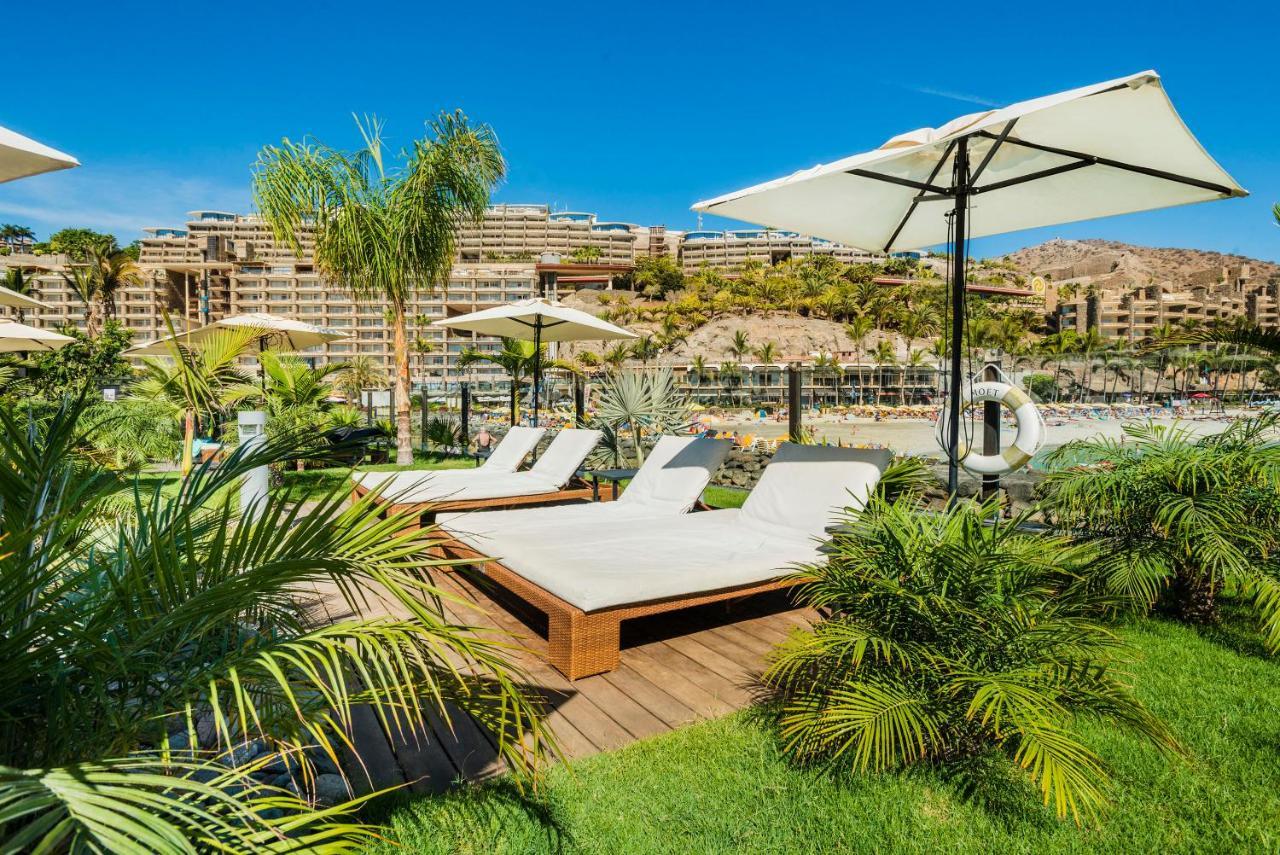 Deluxe One-Bedroom Apartment Ocean View