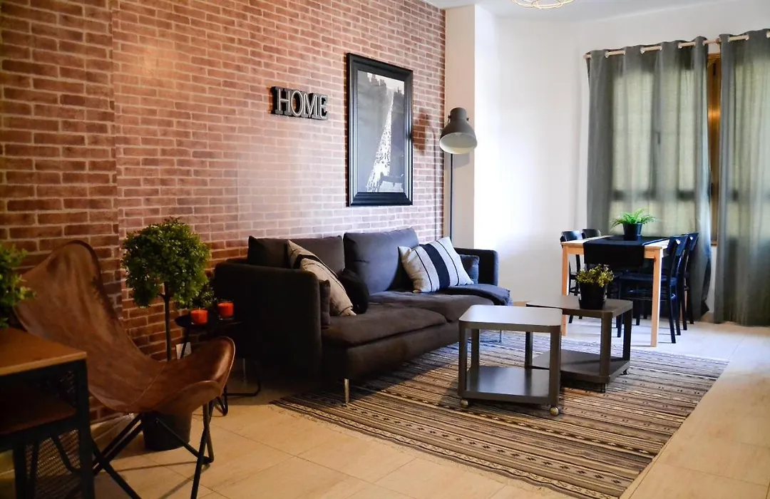 Apartment Near The Beach -3Bed -2Bath -Wifi-1