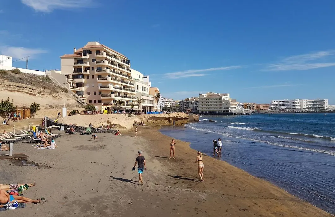 Alquilaencanarias El Medano Pika, Center And Beach-1