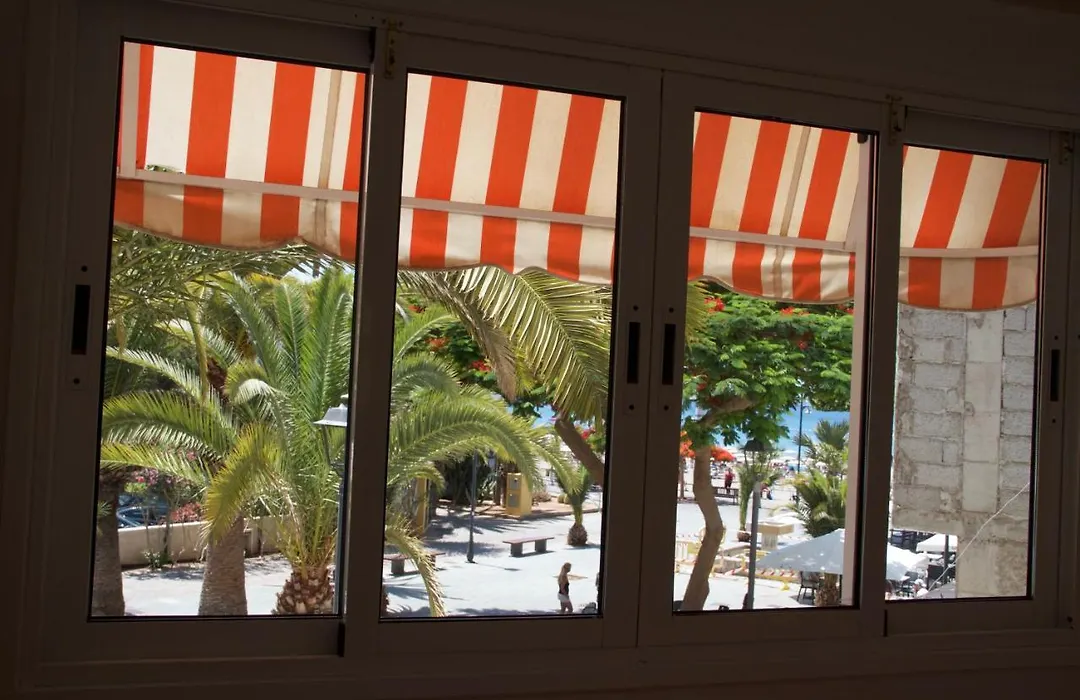 Casa Peter Los Cristianos Centro A 20 Metros Del Mar-1