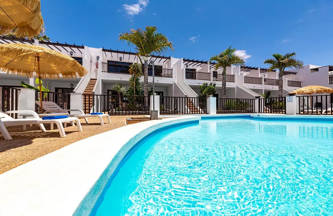 Apartamentos Las Lilas (Adults Only)-1