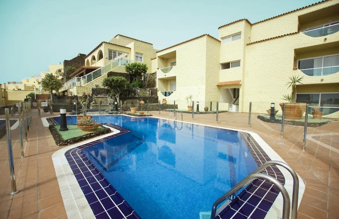 Book Jet - HIBISCUS BEACH FRONT-1