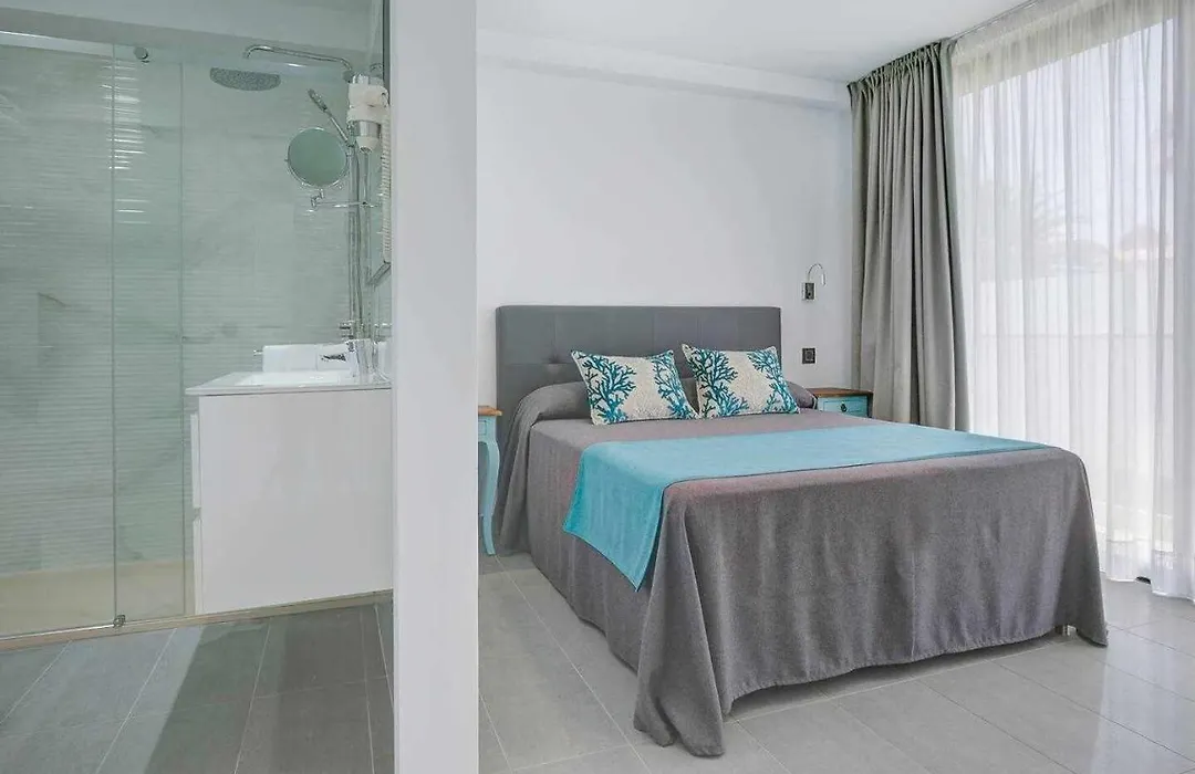 Two Dreams Luxury Villa-1