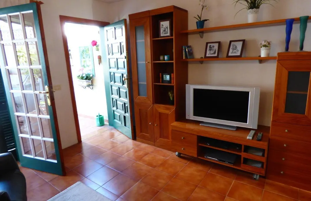 Traumhaftes Haus Mit Pool Und Garten In Puerto De La Cruz,La Paz-1