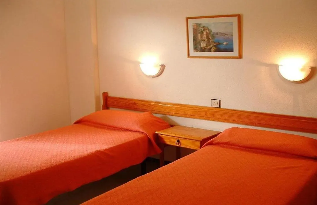 Apartamentos Solana-1