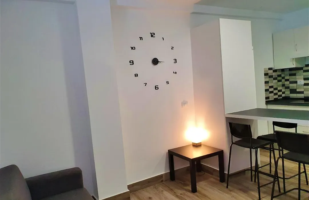 Central 1Bedroom Wifi 500Mbs & Pool-1