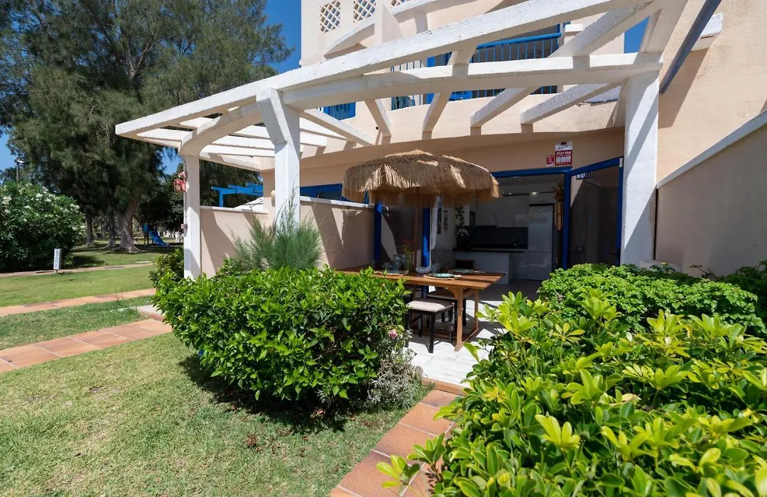 Apartamentos Playa Feliz-1