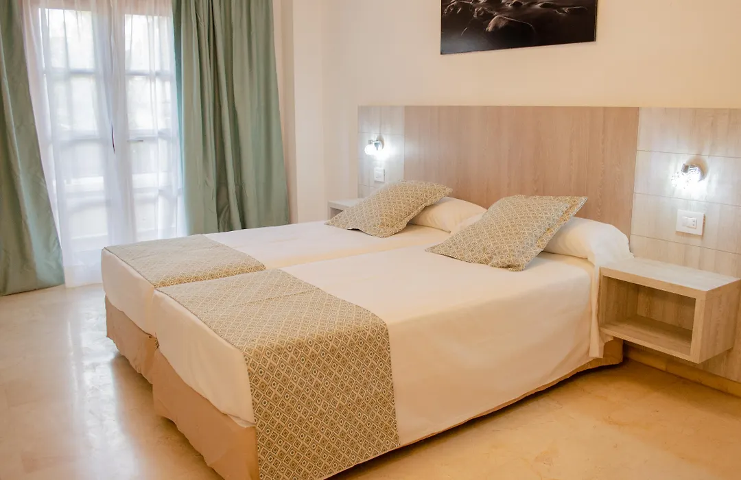 Klayman Olivina Aparthotel-1