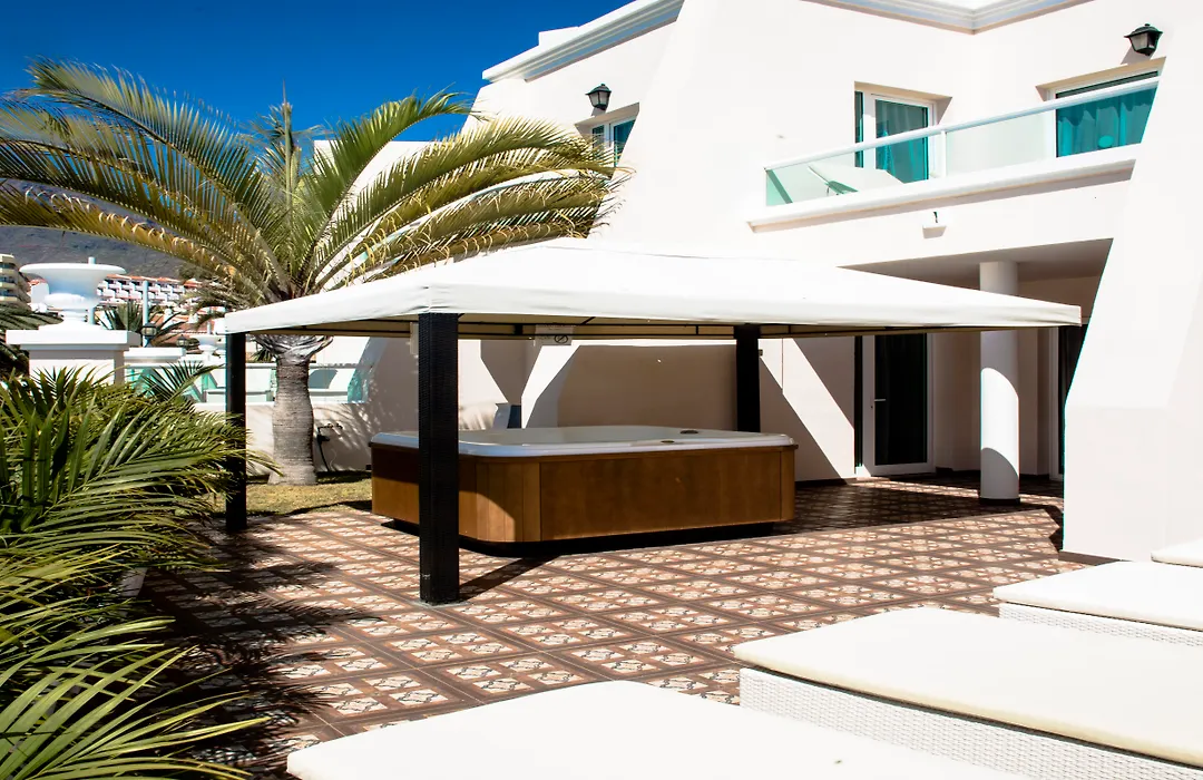 Flamingo Suites Boutique Hotel-1