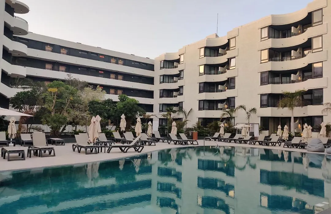 Luxury Apartment With Pool View-1