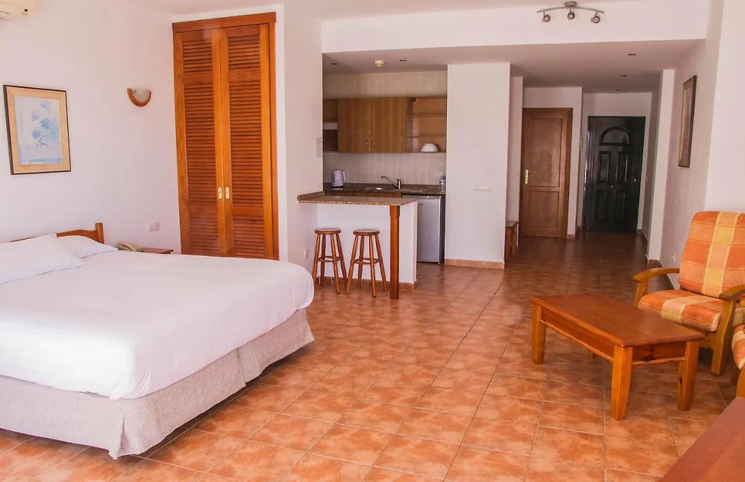 Apartamentos Lanzarote Paradise Colinas-1