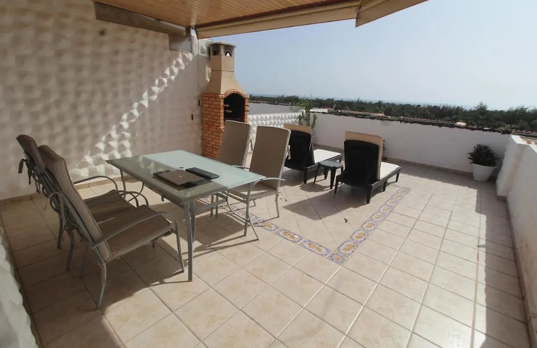 Bungalow Con Terraza Vista Al Mar-1