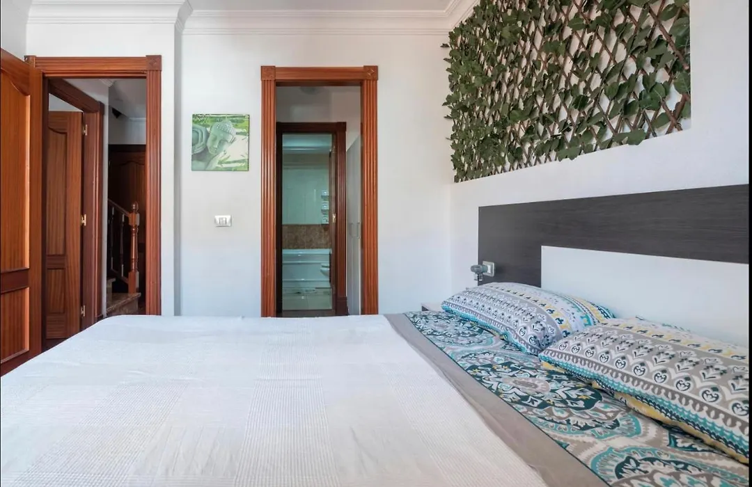 Private Room With Bathroom And Big Terrace Just For You-1