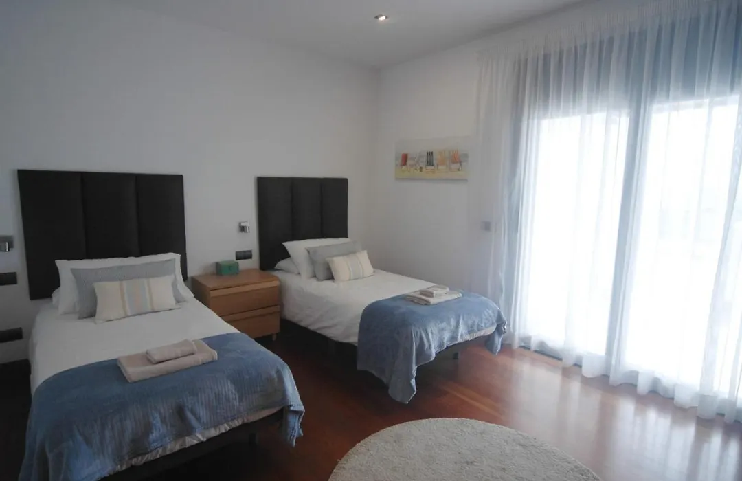 Villa Luna - Stunning 5 Bedroom Villa With Ac-1