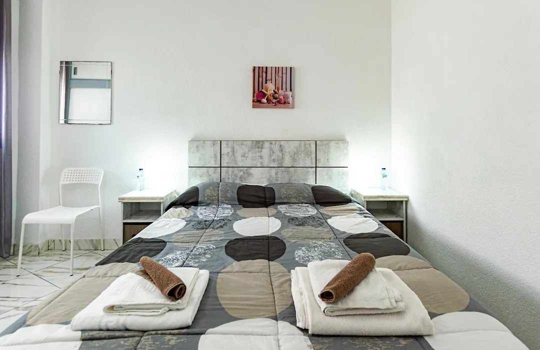 Home Queen-1