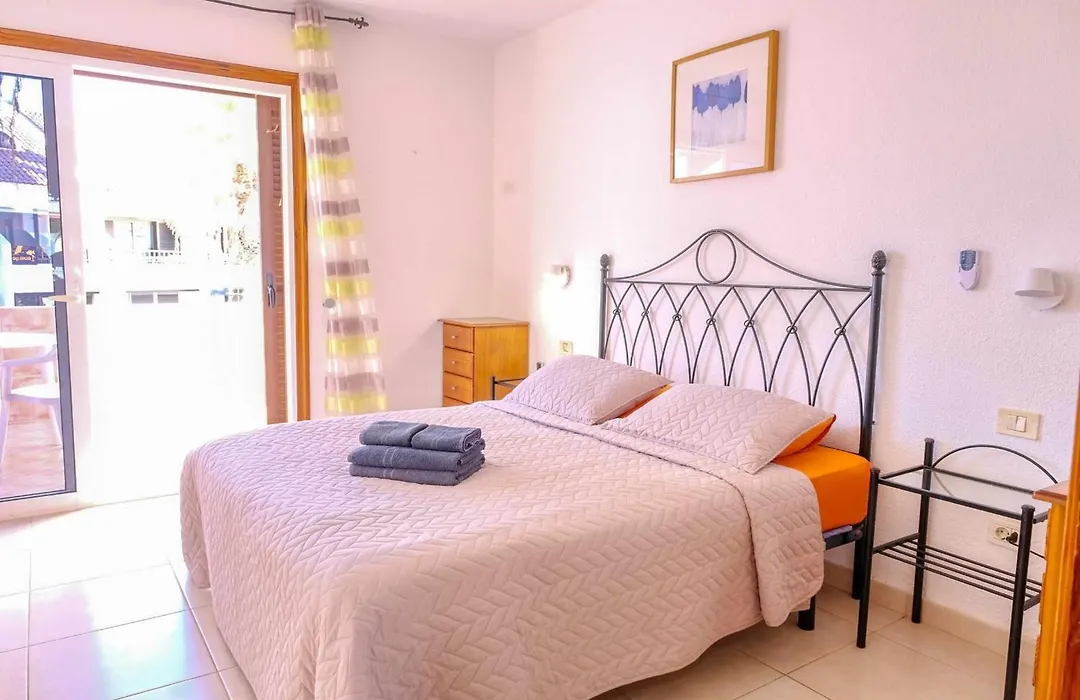 Parque Santiago 2 Villa 2 Tenerife Rental & Sales-1